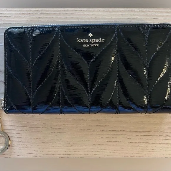 kate spade Black Patent Quilted Leather Wallet - Picture 1 of 5